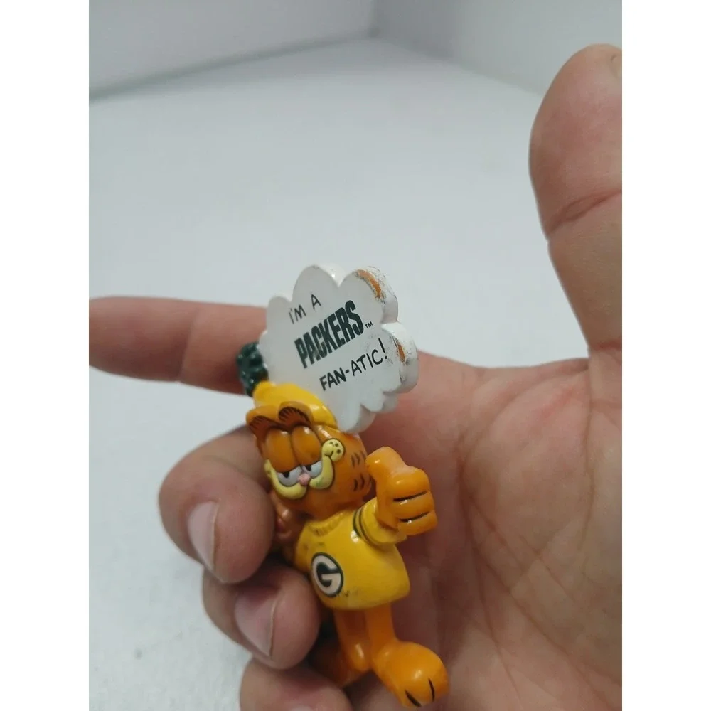 Vintage‎ Garfield NFL Greenbay Packers Fanatic Pin Enesco 1981